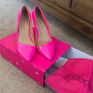 Shoedazzle 4” heels